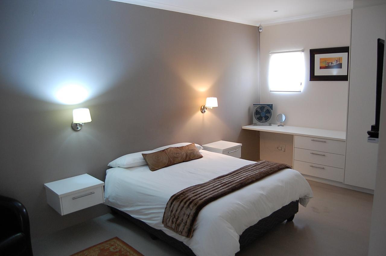 Longacre Olive & Vineyard Estate Guest House Langebaan Bagian luar foto
