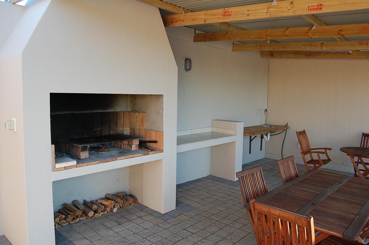 Longacre Olive & Vineyard Estate Guest House Langebaan Bagian luar foto